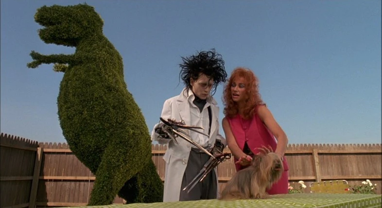 Still From Edward Scissorhands (Credit: Youtube)