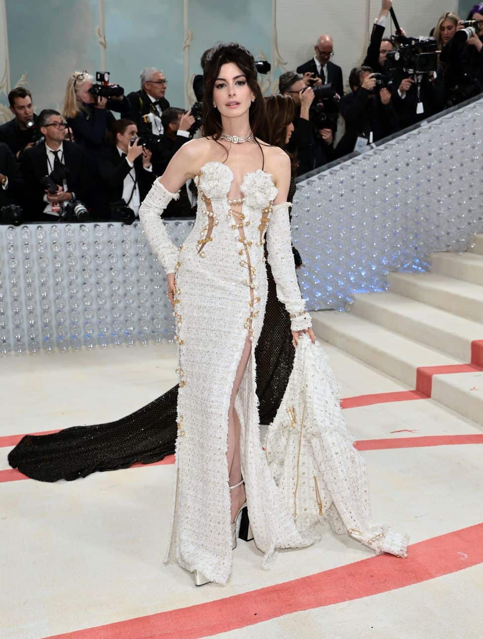 Anne Hathaway at the 2023 MET Gala wearing Versace