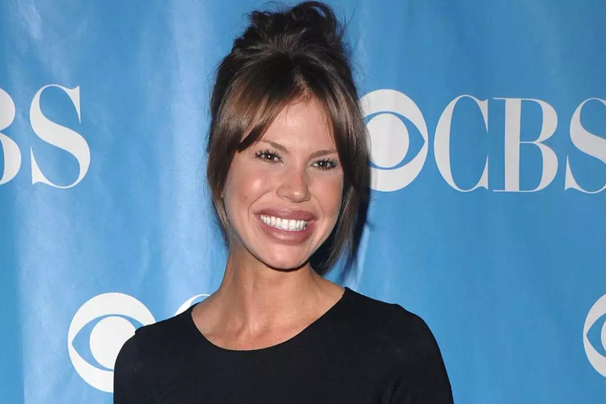 Why Did Nikki Cox Leave Las Vegas