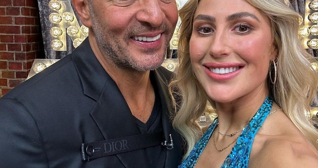 Mauricio Umansky1