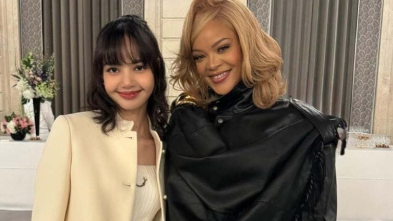 BLACKPINK’s Lisa Poses Alongside Rihanna In A Photo: Fans Go Crazy