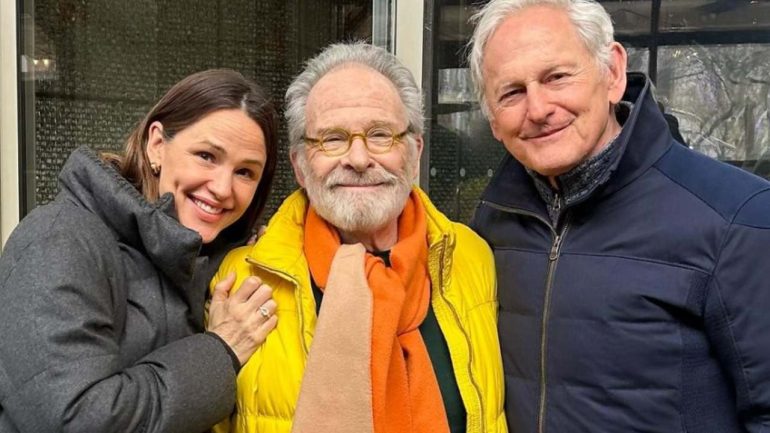 Jennifer Garner’s Heartwarming Alias Reunion With Victor Garber And Ron Rifkin