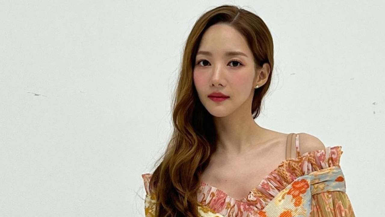 Park Min-Young Denied To Have Maintained Financial Exchange With Her Controversial Ex-Partner