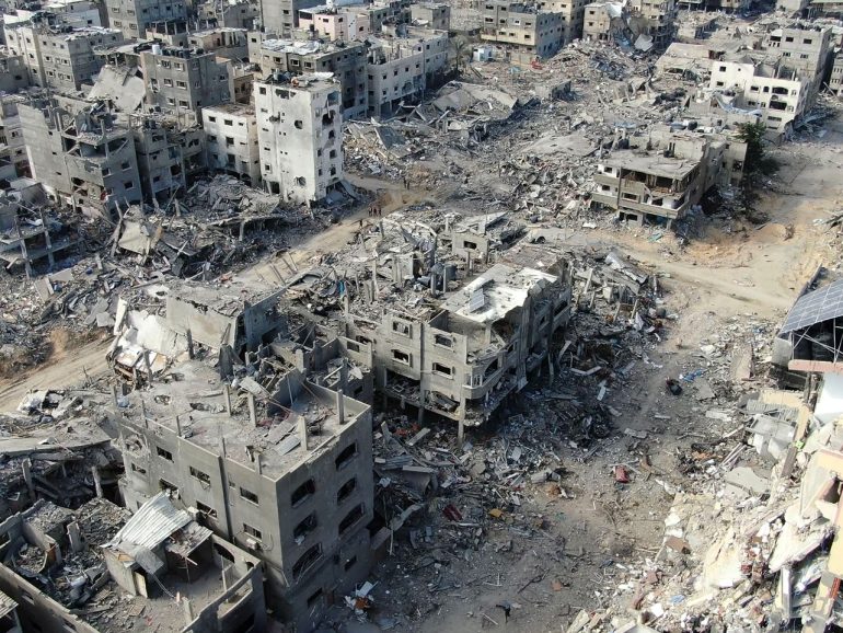 30% Gaza in compete ruin (Credits: WSJ)