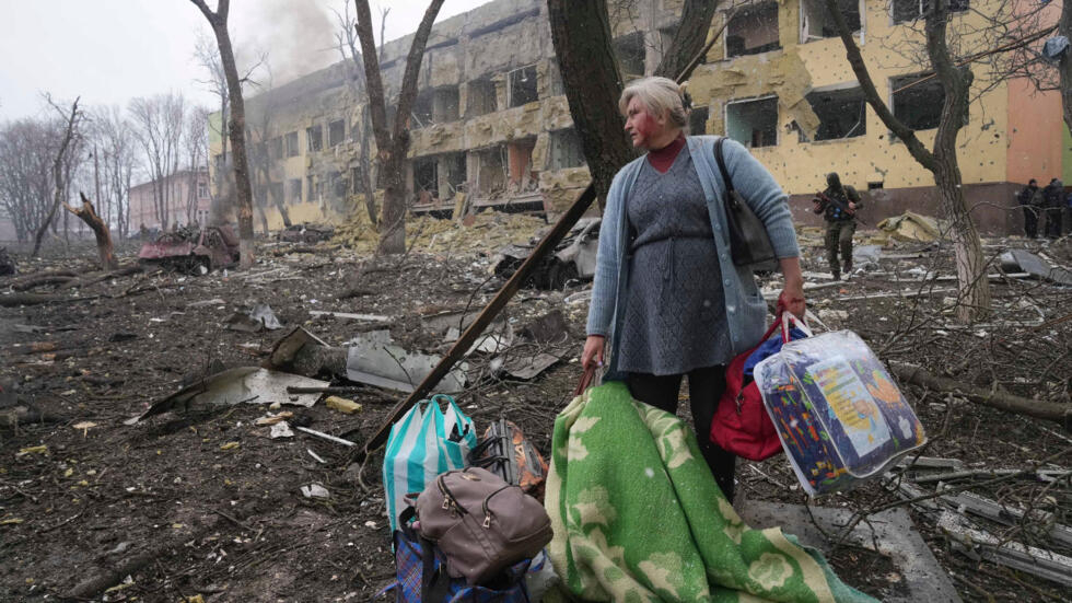 Avdiivka's fall triggers mass evacuations as Russian forces advance (Credits: France 24)