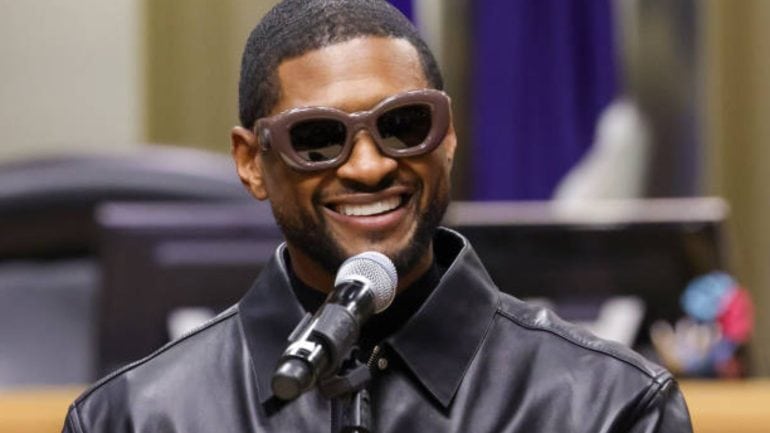 Usher Takes Center Stage Super Bowl Halftime Show Excitement