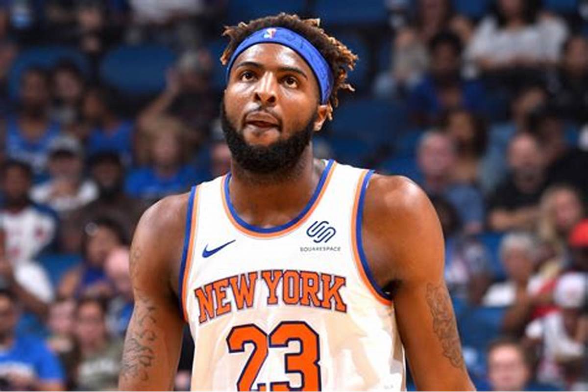 Mitchell Robinson