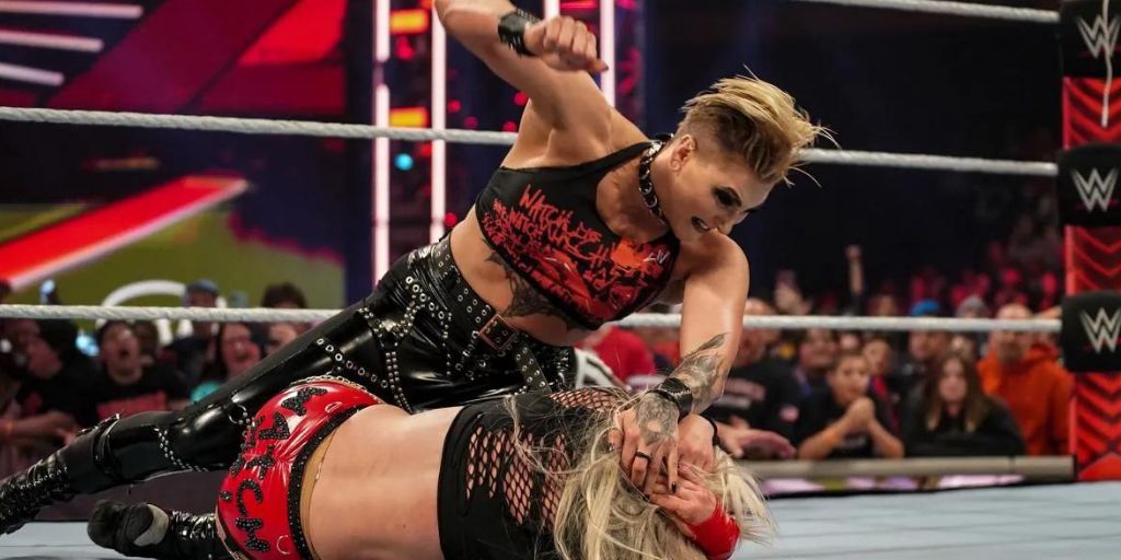 Rhea Ripley vs Liv Morgan