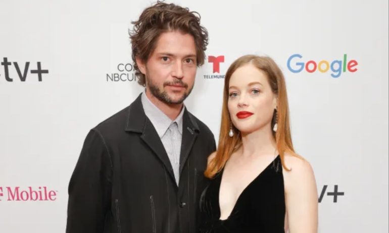 Jane Levy and Thomas McDonell