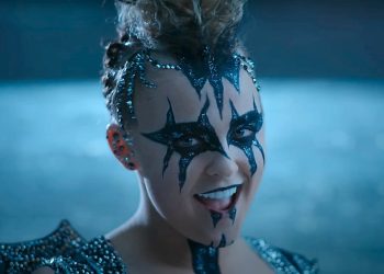JoJo Siwa's "Karma" is Most Disliked 2024 Female Music Video, But She Remains Positive