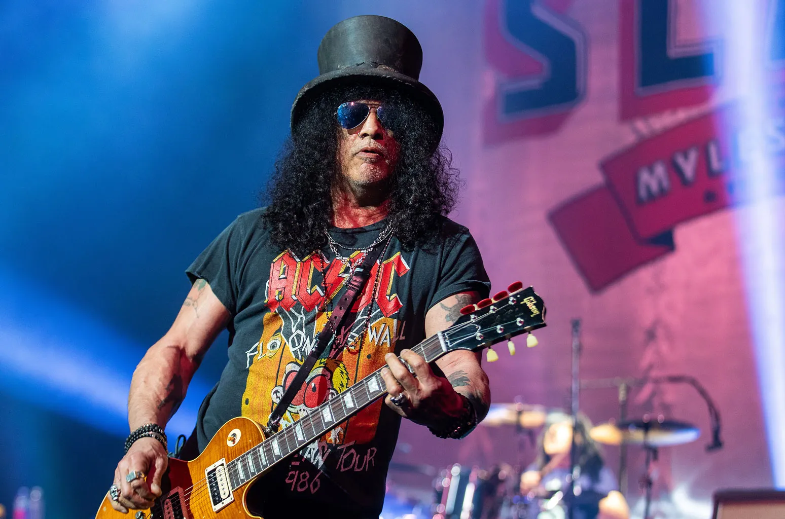 Slash Mourns Stepdaughter Lucy-Bleu Knight's Passing and Cancels Tour Dates