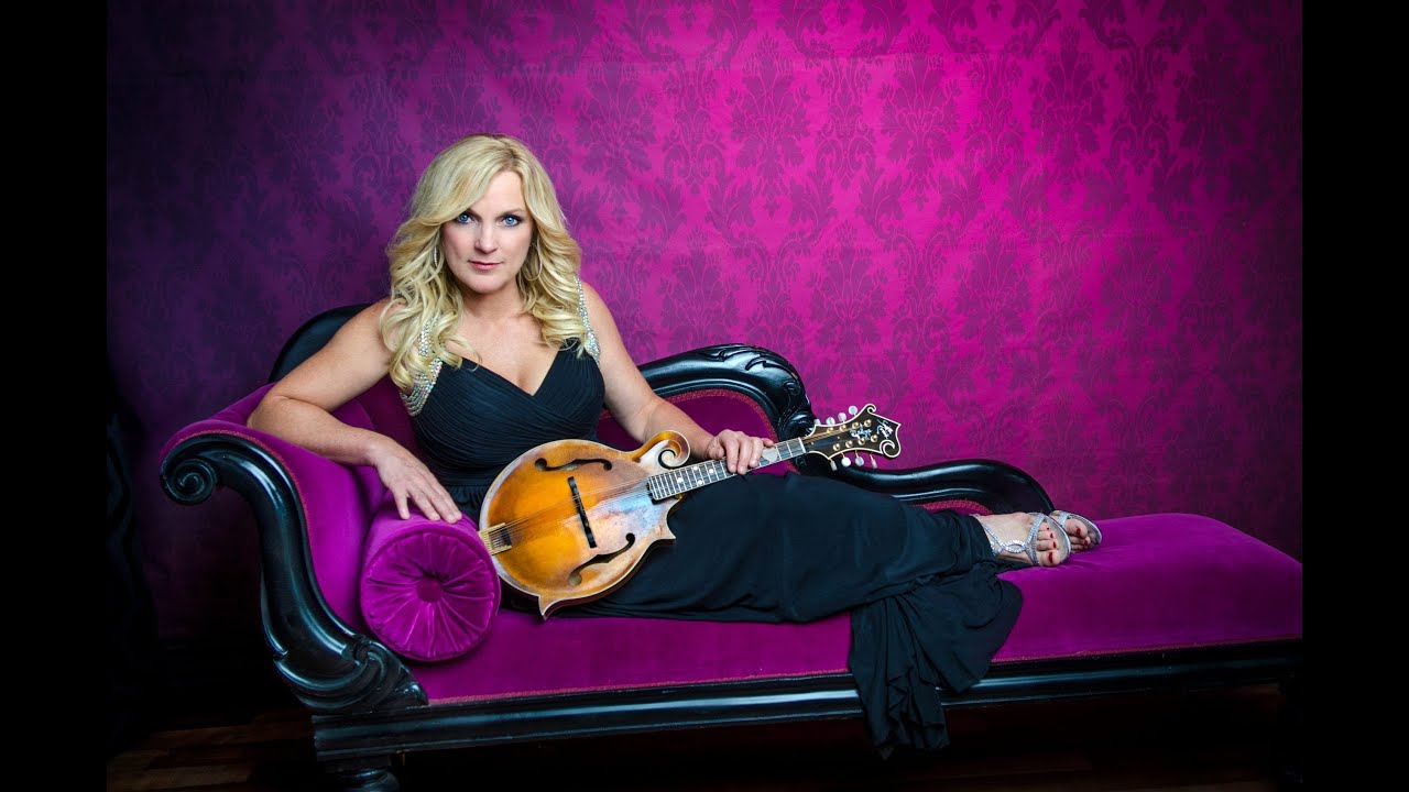 Rhonda Vincent Reveals Destinations And Fun Places Album Featuring Classics and Collaborations