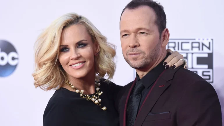 Donnie Wahlberg and Jenny McCarthy Celebrate a Decade of Marriage with a Private Vow Renewal